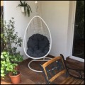 Biały fotel wiszący + niebieska poducha , kokon na tars, bujanka ogrodowa BELLISSIMO  WHITE0.jpg
