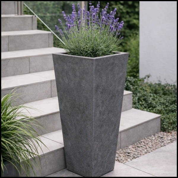 Donica 31x31x67cm. beton lub corten z włókna szklanego, piramida slim PYRAMID1  (5).jpg