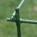 Łącznik 90° klips do tyczek łączenia roślin plastikowy kątowy 16mm 6 szt (3).webp