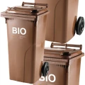 Brązowy pojemnik z klapą kubeł kosz na BIO odpady śmieci z atestami  120 L (3).jpg