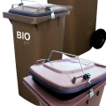 Brązowy kosz pojemnik kubeł ze szczelną pokrywą na śmieci i odpady BIO 120 L (3).jpg