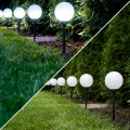 Lampa solarna 4 led wbijana czujnik zmierzchu do ogrodu 53cm biała kula ip44 (6).jpg
